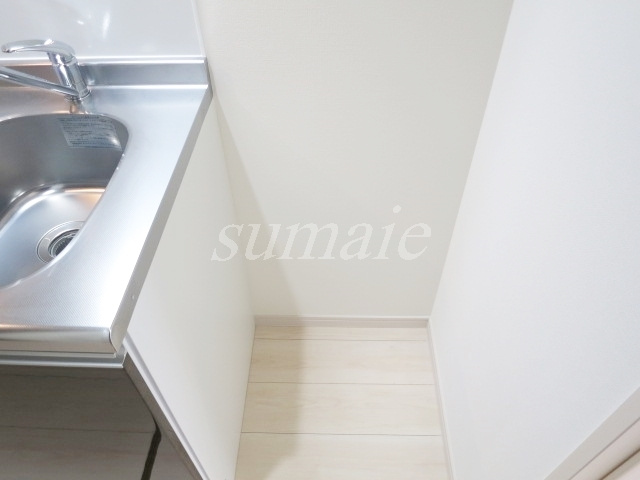 ルミエール赤羽のキッチン|冷蔵庫置場です☆