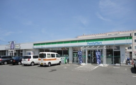 エルピスの周辺|ファミリーマート秋田卸町店まで516m