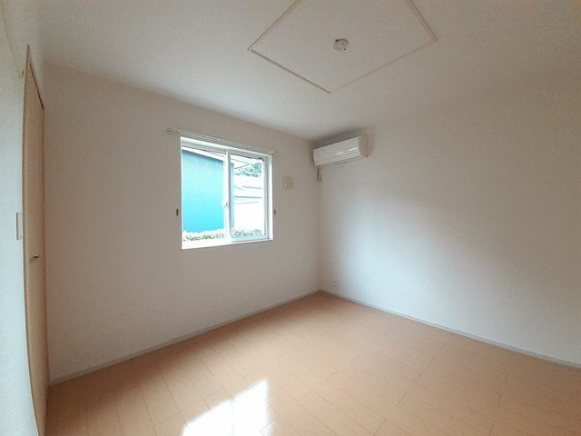 ストロベリ－　クロップの内装|過ごしやすい室内です
