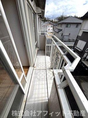 【バルコニー】 | サンシャイン中川B | 南向き