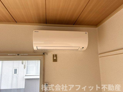 【設備】 | サンシャイン中川B | エアコン