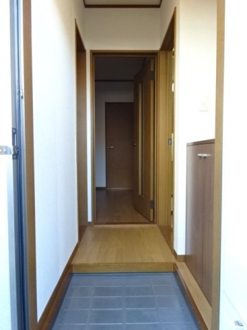 エピナールの玄関