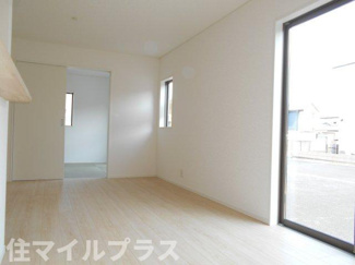 【居間・リビング】 | 郡山市富田町大徳南新築一戸建て3棟 | ゆったりとしたリビングです