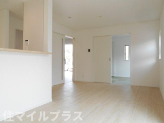 【居間・リビング】 | 郡山市富田町大徳南新築一戸建て3棟 | ゆったりとしたリビングです