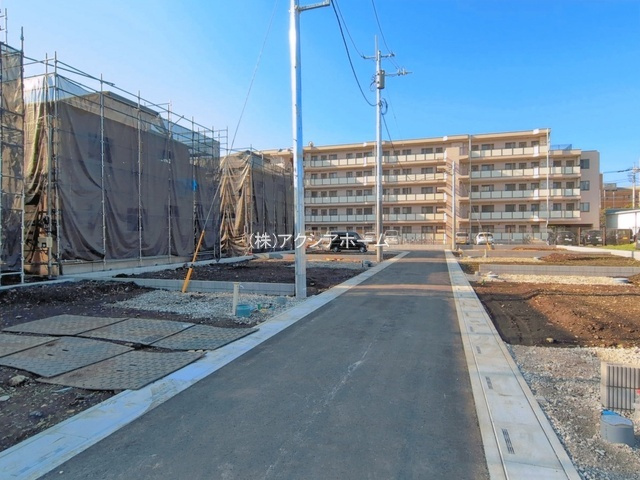 入間市下藤沢５丁目・全13棟　新築一戸建　8号棟　の前面道路含む現地写真|2026年4月3日撮影