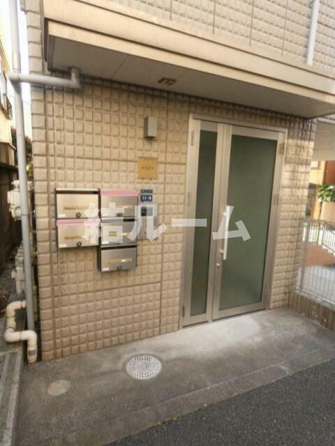 板橋区氷川町の賃貸マンションのエントランス