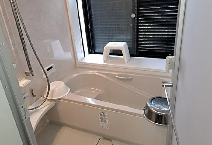 【中古】坂戸市伊豆の山町中古住宅の浴室