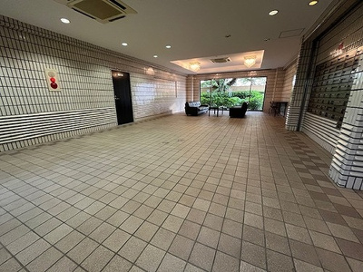 【ロビー】 | ライオンズガーデン紅葉町
