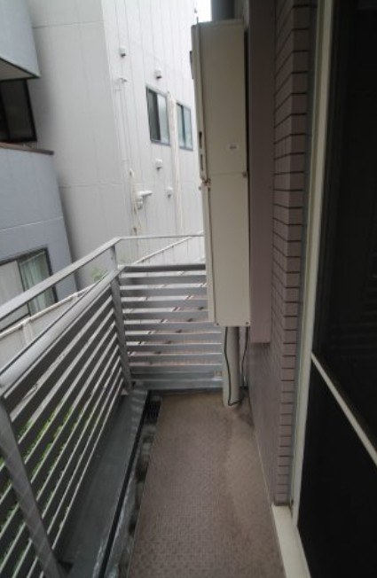 【バルコニー】