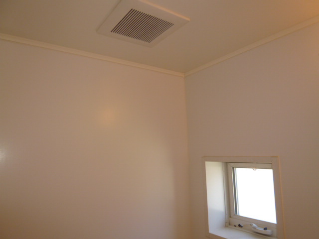 ビ・ボーンＣの浴室|浴室窓