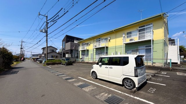 メゾンカワグチBの外観