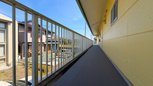 メゾンカワグチBのエントランス