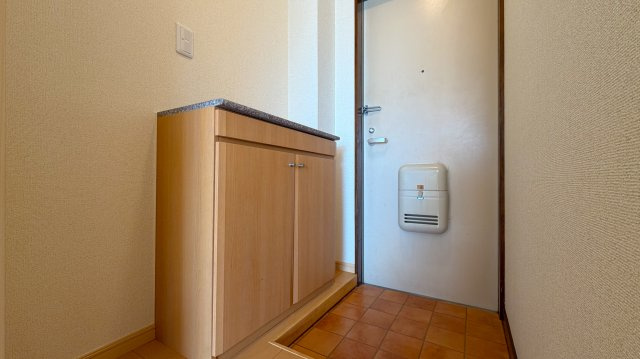 メゾンカワグチBの玄関