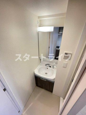 大阪市淀川区十八条１丁目の賃貸マンションの洗面所