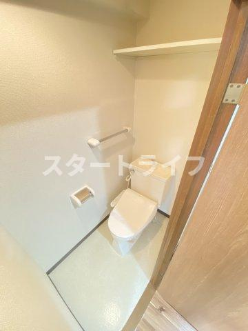 大阪市淀川区西中島５丁目の賃貸マンションのトイレ