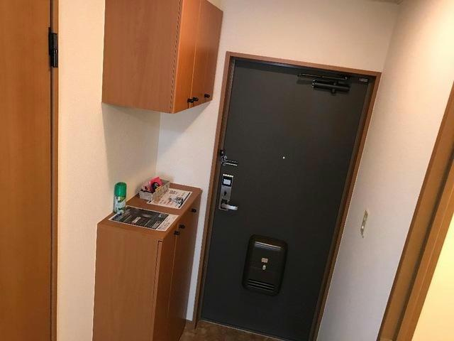 レインボーヒルズの玄関