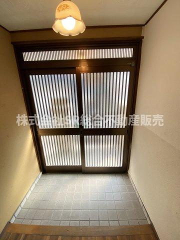 善根寺町6丁目中古戸建の玄関|玄関広めです！