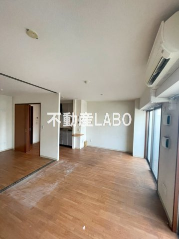 ジョイ・コート家七D棟の居間・リビング