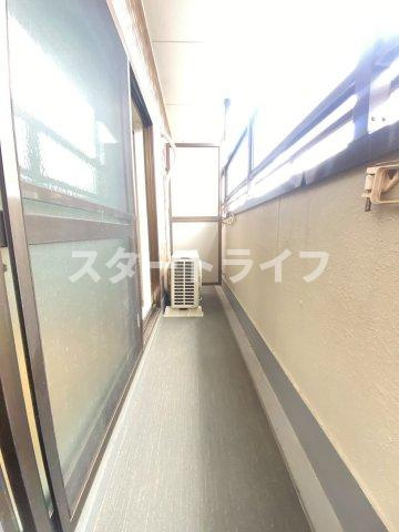 大阪市東淀川区淡路３丁目の賃貸マンションのバルコニー