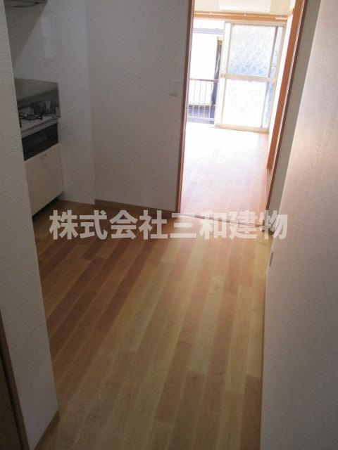 コーポラス清美の居間・リビング