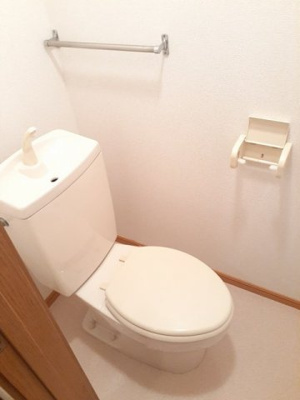 【トイレ】 | サンセール神前 | コンパクトで使いやすいトイレです