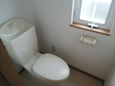 【トイレ】 | エピナールⅡ | ゆったりとした空間のトイレです