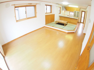 【居間・リビング】 | さいたま市岩槻区太田１丁目　中古戸建て