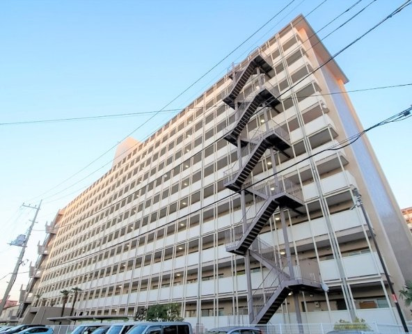 根岸ハイツ1号棟