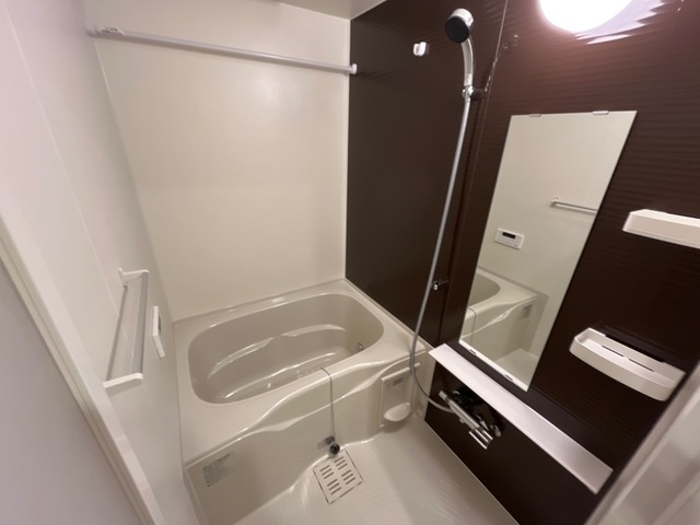 Ｂｌｕｅｂｅｌｌ　杉水の浴室