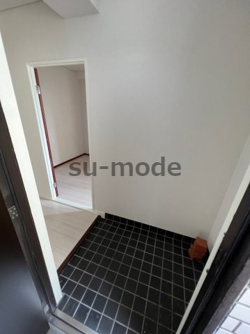 ロイヤルハイツ新芦屋の玄関