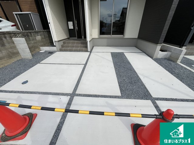 草津市草津町　第3期　新築一戸建ての駐車場|駐車スペース！散水栓があるので、こまめに愛車を洗えます！