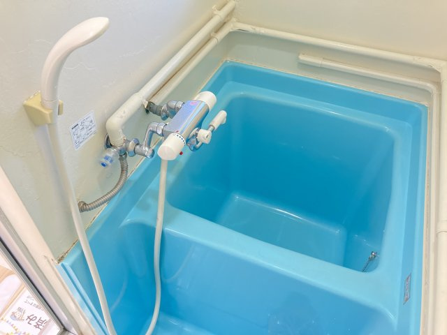ソレイユKの浴室