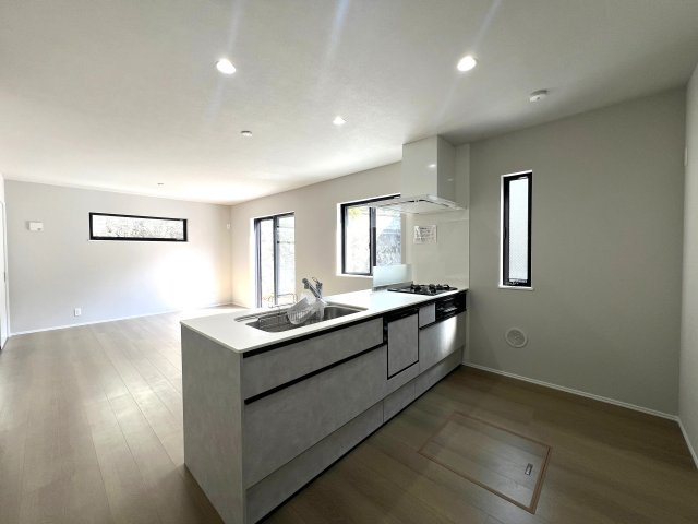 ヶ谷が付く地名の文献をたどると見えてくるこの地この歴史。それを知っている方は教えて下さい、な、【保土ヶ谷区岩井町新築戸建】のキッチン|キッチンでお料理をお楽しみください