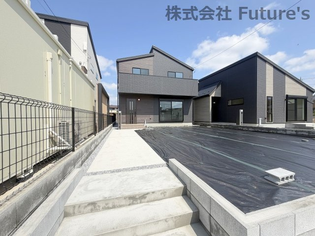 三郷市戸ケ崎　新築戸建　全2棟　1号棟の外観|TX「八潮」駅バス9分『戸ヶ崎十字路』停歩4分で駅へのアクセス良好◎