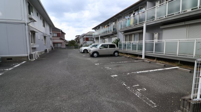 ベルコリーヌの駐車場