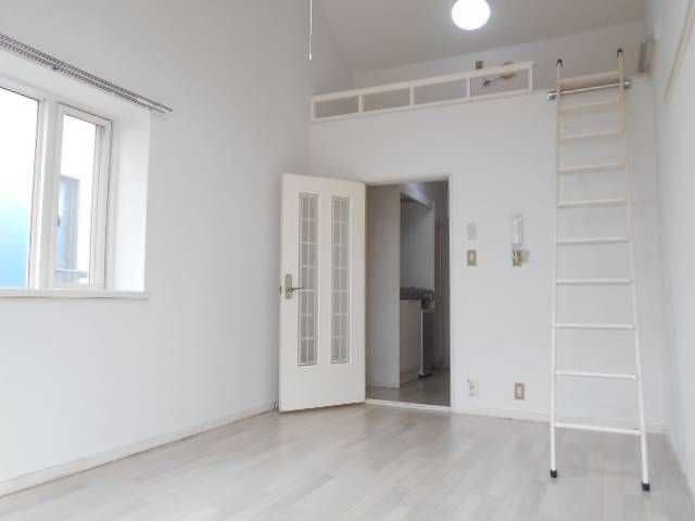 ジュネパレス市川第４３の寝室