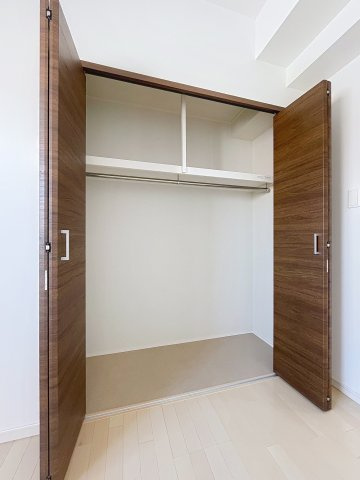 ジュネファーレⅠの収納|クローゼット完備しております