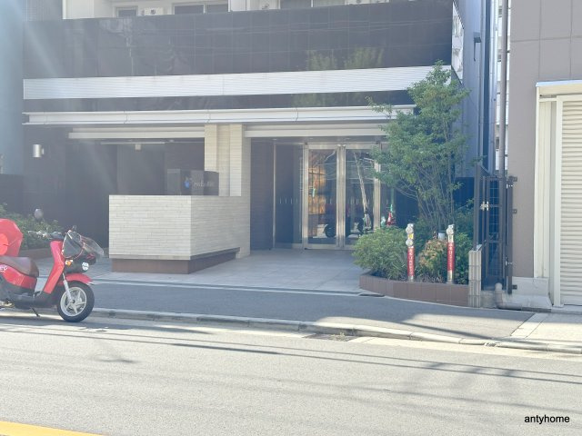 クリスタルエグゼ南堀江　仲介手数料無料のエントランス