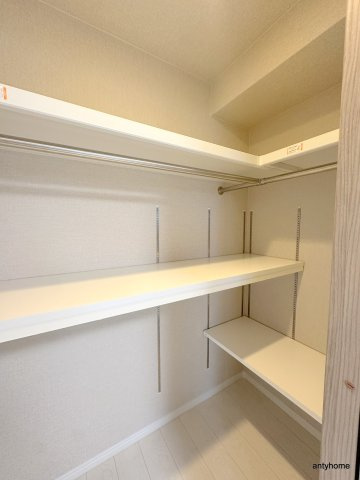 クリスタルエグゼ南堀江　仲介手数料無料の収納