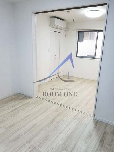 Casa Orgoglioの居間・リビング|洋室のお部屋です。