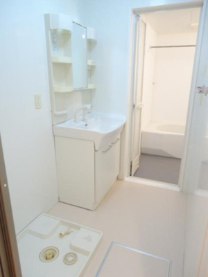 【洗面所】 | リビングタウン両三柳Ａ棟