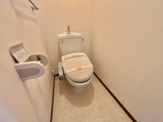 アゼリア宮上　A棟のトイレ