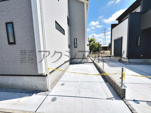 入間市下藤沢５丁目・全13棟　新築一戸建　12号棟　の駐車場|カースペース1台