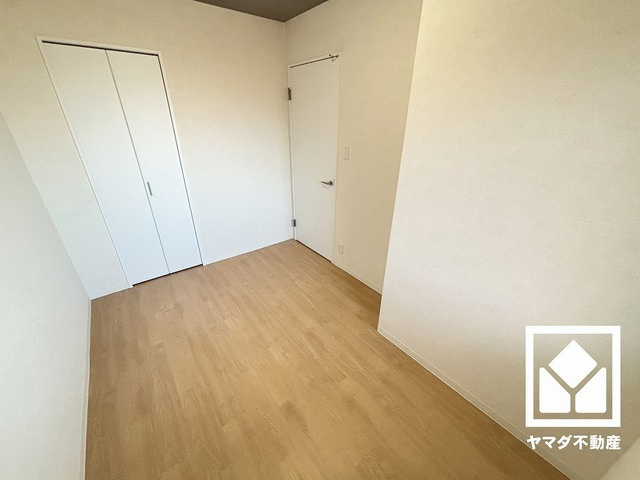 ライオンズマンション尼崎ガーデンシティの子供部屋|約4.4帖の洋室です。お子様のお部屋などにも丁度良い広さです。