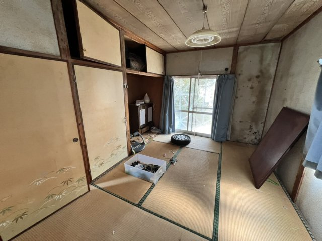 塩屋町戸建ての和室
