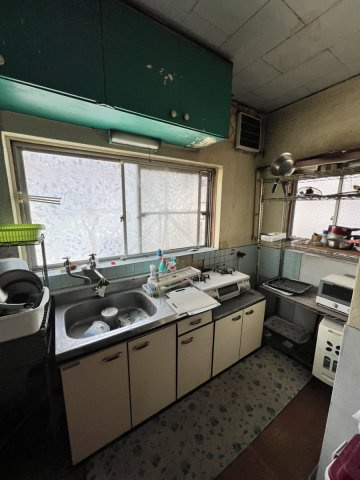 塩屋町戸建てのキッチン