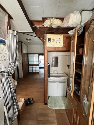 塩屋町戸建ての洗面所