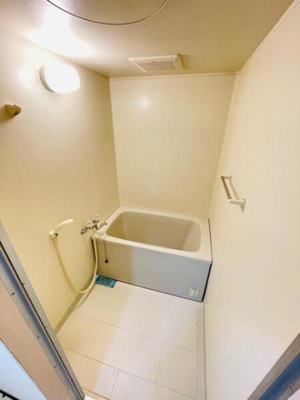 【浴室】 | ブリズ岸根公園 | ※別室の写真です。