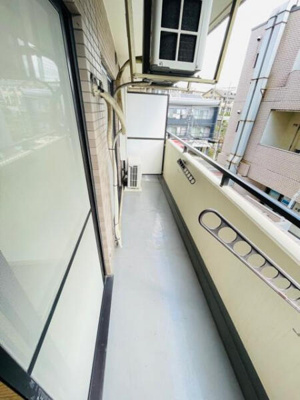 【バルコニー】 | ブリズ岸根公園 | ※別室の写真です。
