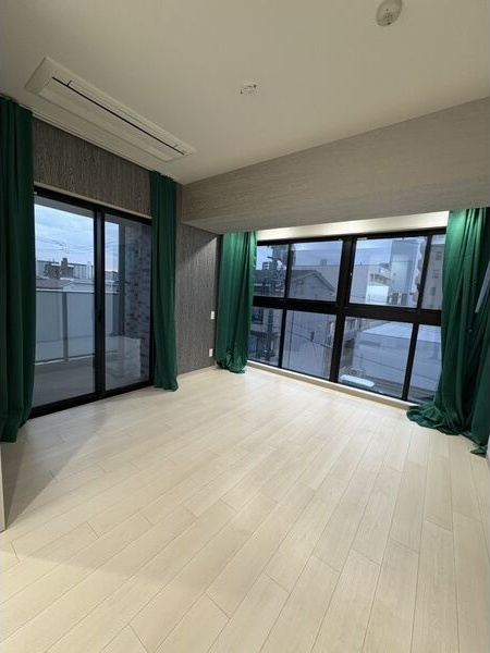 さくらHills NAGOYA WESTの居間・リビング